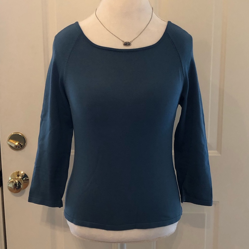 Harold’s silk blue 3/4 sleeve blouse